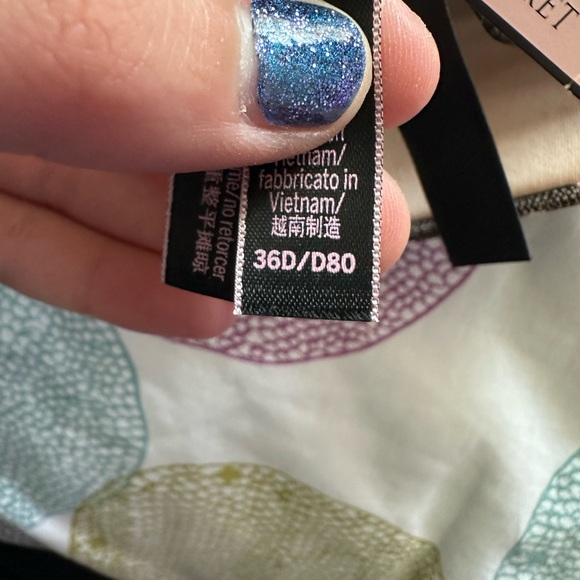 36D corset bra Victoria’s Secret - Picture 2 of 10